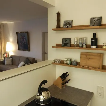 Haus Bergkristall - Appt. Schneider Апартаменты Зеефельд в Тироле
